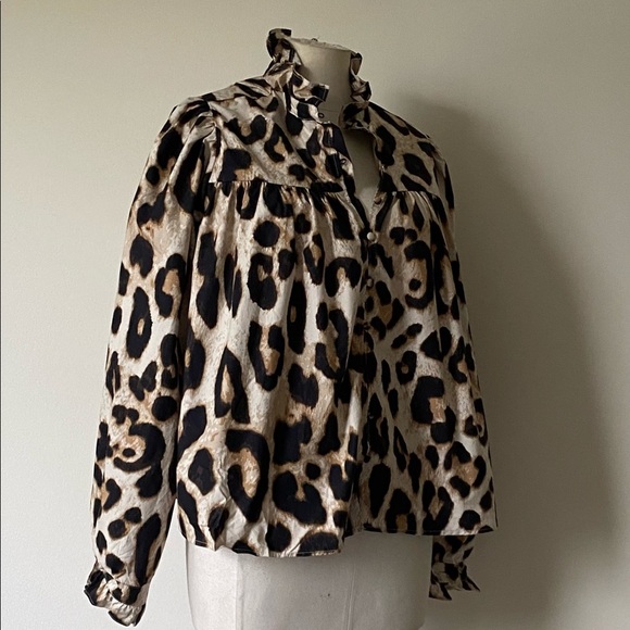 H&M Leopard Edwardian Puff Sleeve Ruffle Blouse - Picture 2 of 7